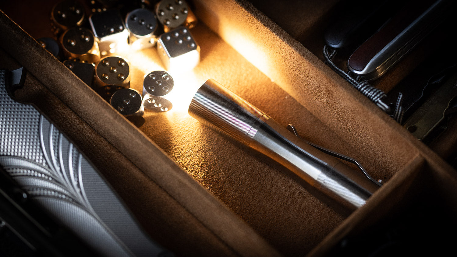Tactile Turn Apollo Flashlight