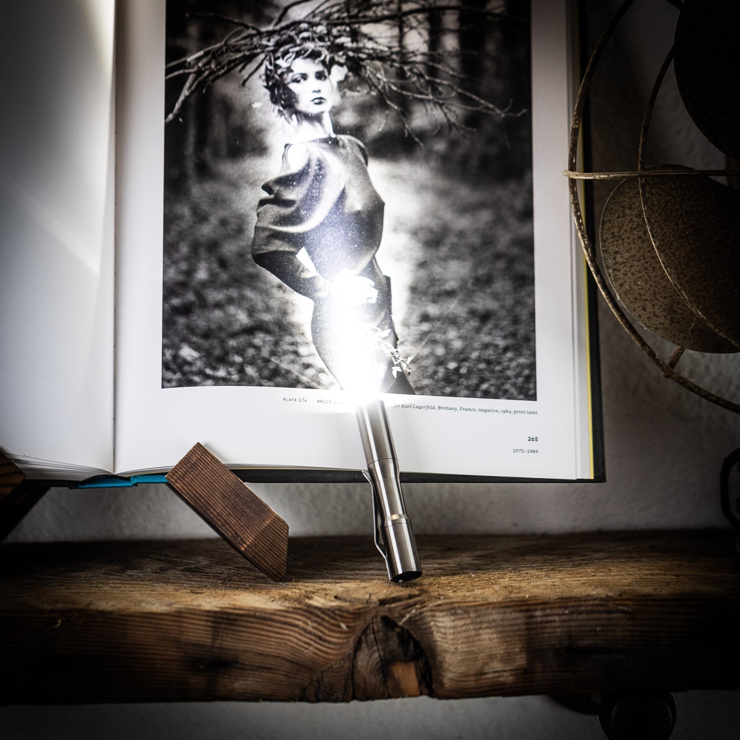 CWF Custom Micro Click Flashlight - Titanium (XPL) - Flashlight | Last Manner