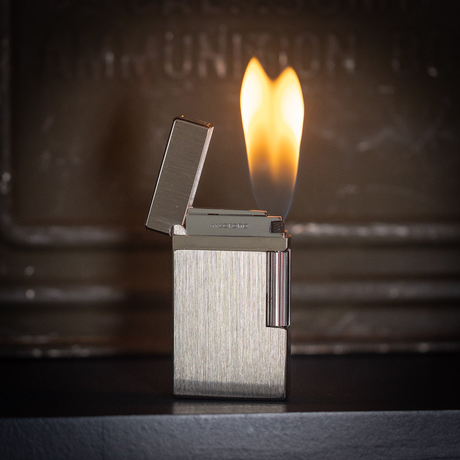 im corona Double Corona - Lighter | Last Manner