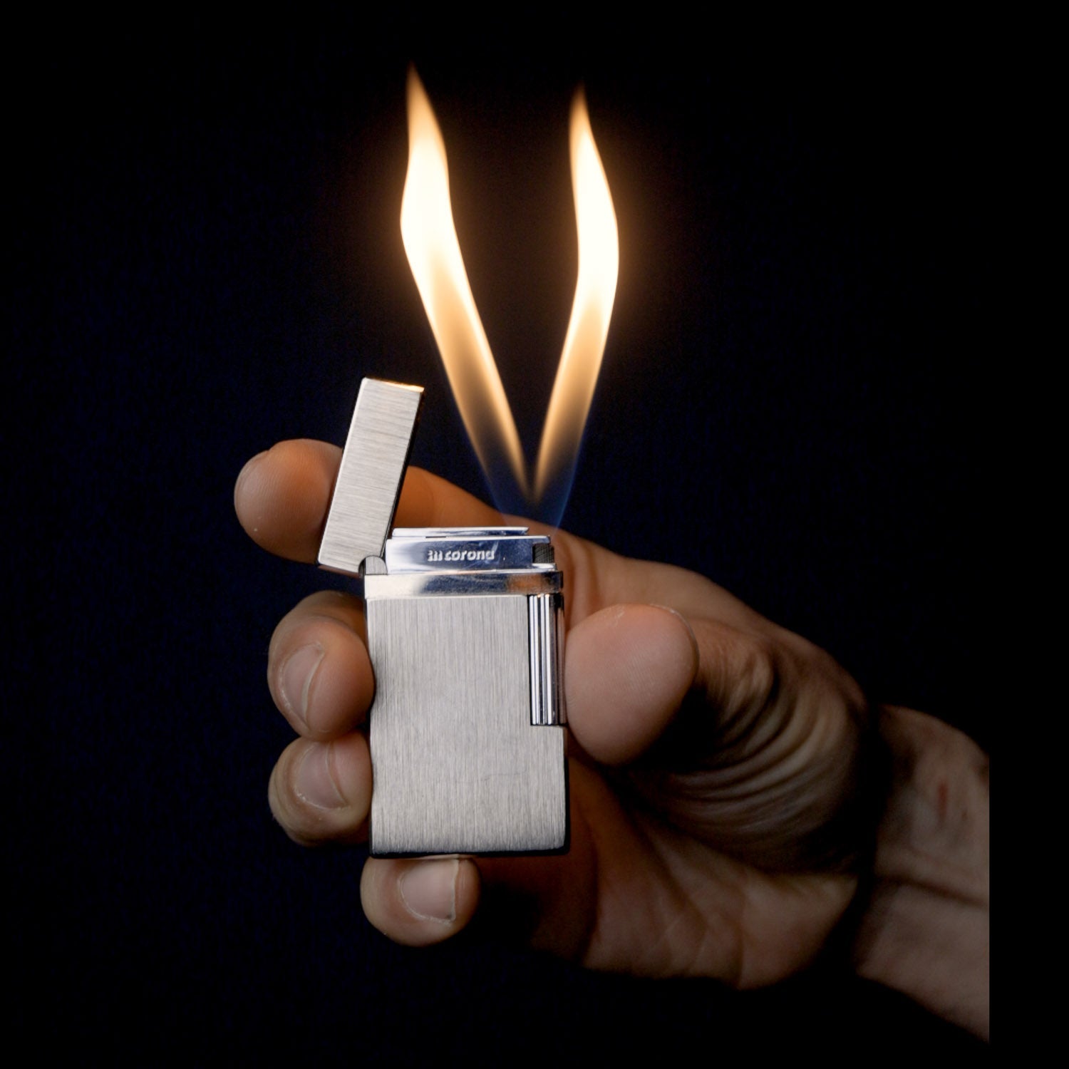 im corona Double Corona - Lighter | Last Manner