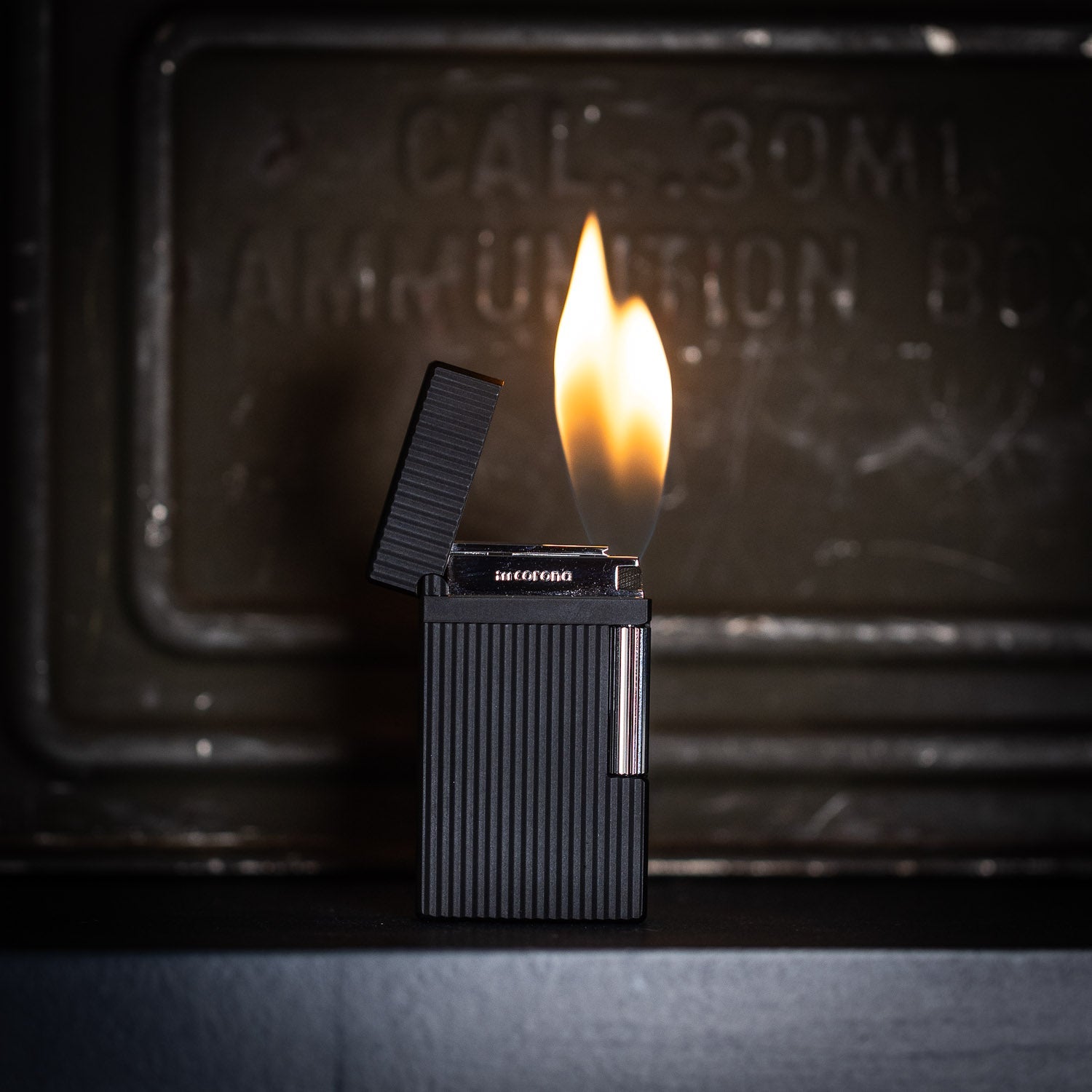 im corona Double Corona - Matte Black - Lighter | Last Manner