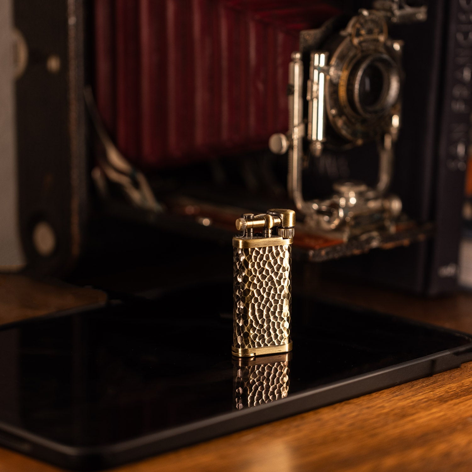 im corona Old Boy Lighter - Antique Brass Hammer Tone - Lighter | Last Manner