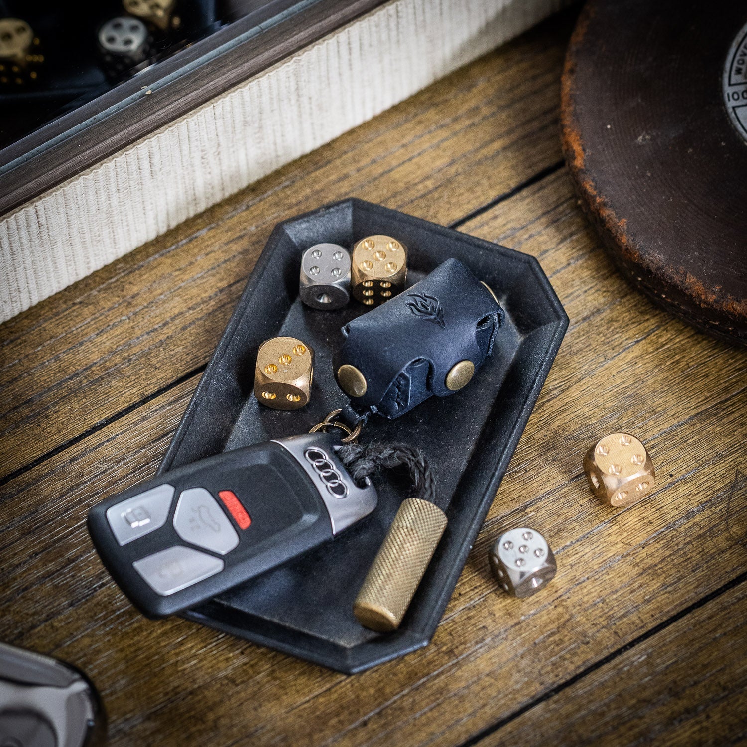 Last Manner Leather Keychain Bag w/Dice - Keychain | Last Manner