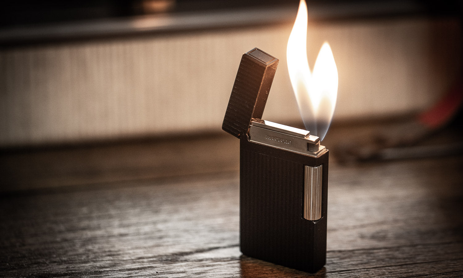 im corona double corona illuminated with dual flames