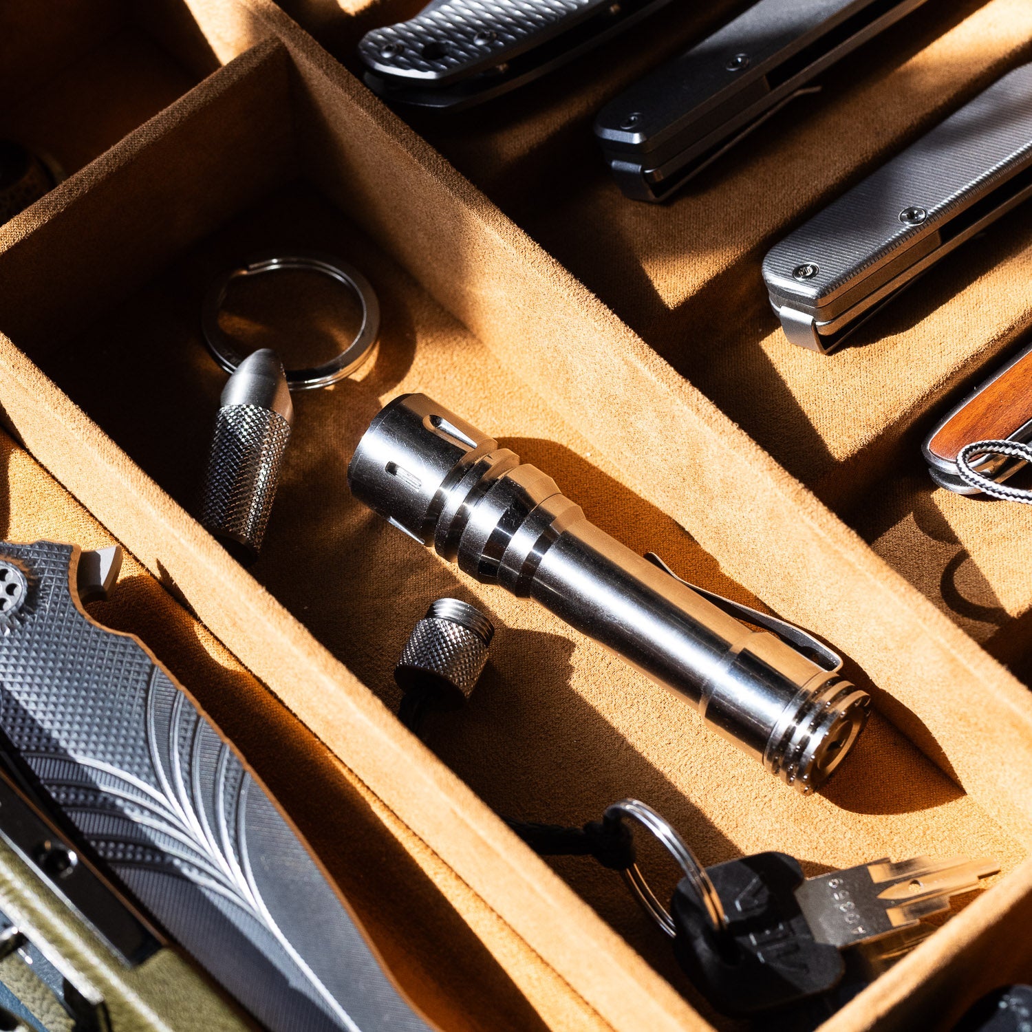 ReyLight LANapple Flashlight - Smooth Titanium - Flashlight | Last Manner