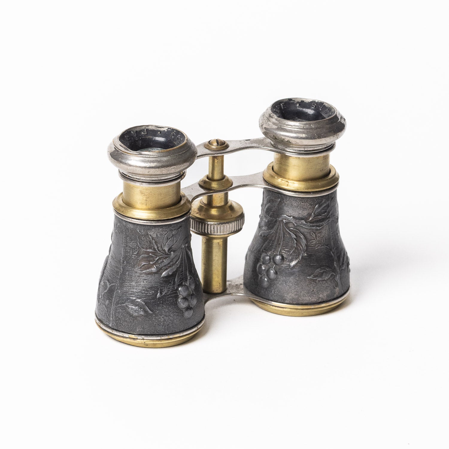 Sportiere Paris Opera Glasses — Birds and Berries Relief - Opera Glasses | Last Manner